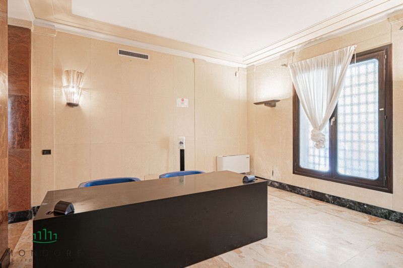 Nel cuore del quartiere Portello nel pieno centro di Padova in particolare nella via Belzoni 65, ...