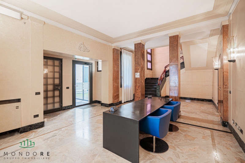 Nel cuore del quartiere Portello nel pieno centro di Padova in particolare nella via Belzoni 65, ...