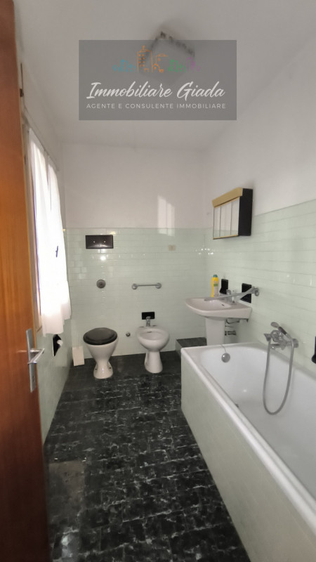 A Miane, in contesto tranquillo, proponiamo in vendita casa terratetto indipendente con giardino ...