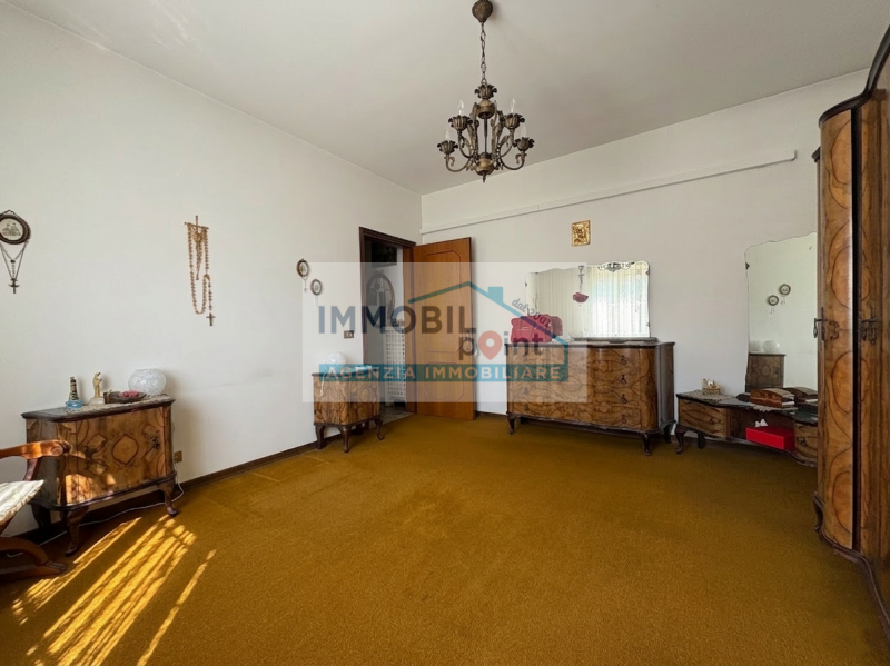 Nel cuore di Veggiano, proponiamo un appartamento in bifamiliare situato interamente al piano ter...