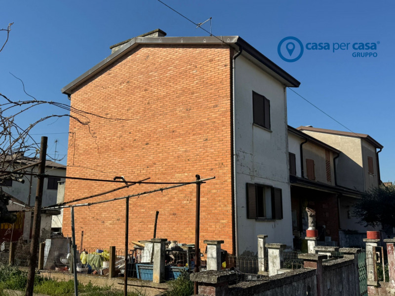 APPROVATO GRUPPO CASA PER CASA: VALUTATO, CONTROLLATO, GESTITO IN ESCLUSIVA!

ZONA:
L’immobile è ...