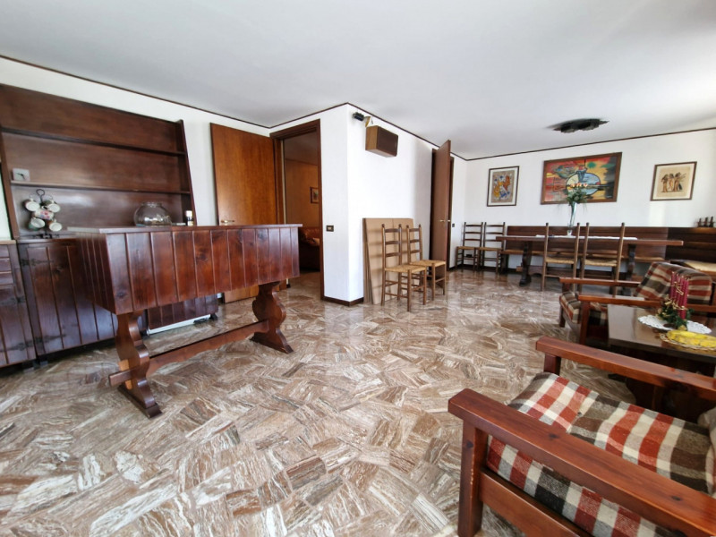 UBICAZIONE E CONTESTO

Nel comune di Torri di Quartesolo, in posizione centrale e strategica, pro...