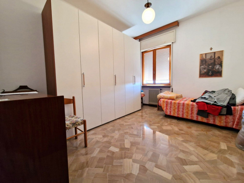 UBICAZIONE E CONTESTO

Nel comune di Torri di Quartesolo, in posizione centrale e strategica, pro...