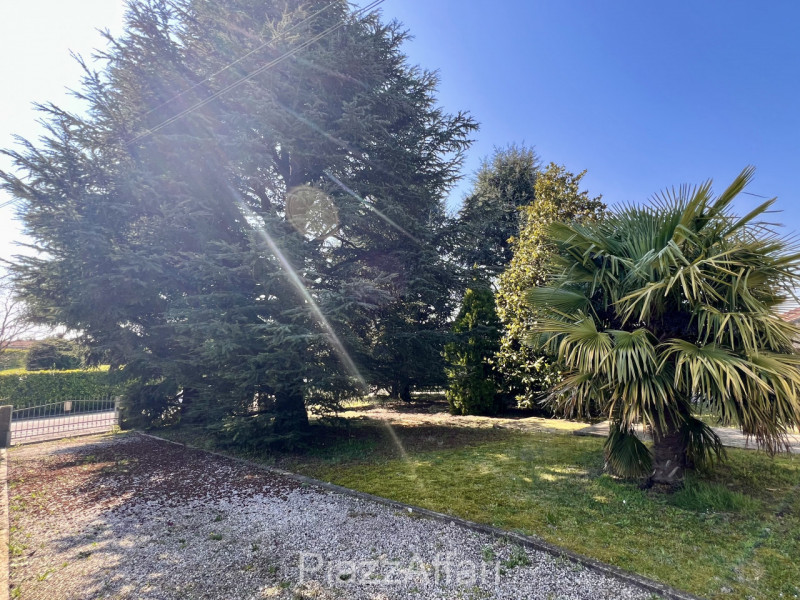 L'INDIPENDENZA CHE CERCAVI AL PIANO TERRA – CENTRO BRUGINE

Ami la praticità di una casa sviluppa...