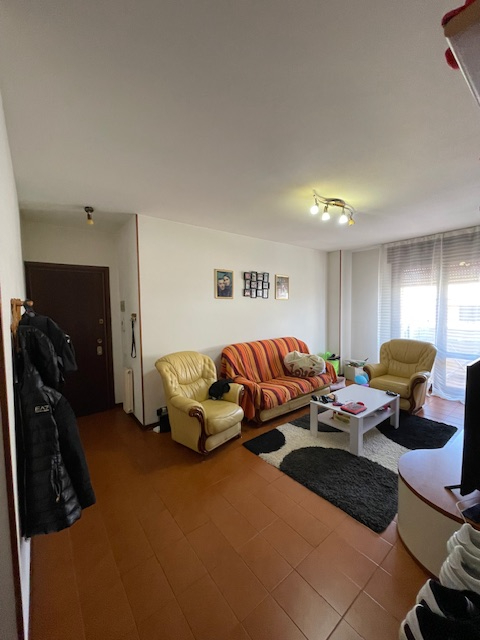 VIGODARZERE proponiamo in vendita un grazioso appartamento al 2° ed ultimo piano. 
L'immobile è c...