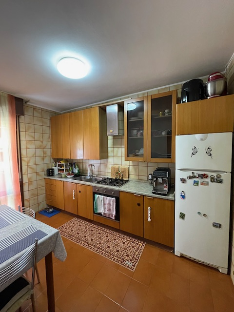 VIGODARZERE proponiamo in vendita un grazioso appartamento al 2° ed ultimo piano. 
L'immobile è c...