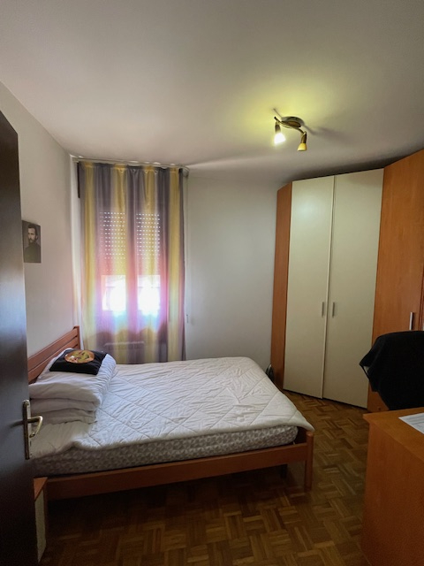 VIGODARZERE proponiamo in vendita un grazioso appartamento al 2° ed ultimo piano. 
L'immobile è c...