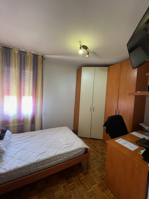 VIGODARZERE proponiamo in vendita un grazioso appartamento al 2° ed ultimo piano. 
L'immobile è c...