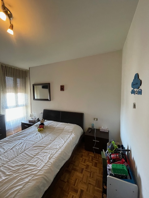 VIGODARZERE proponiamo in vendita un grazioso appartamento al 2° ed ultimo piano. 
L'immobile è c...