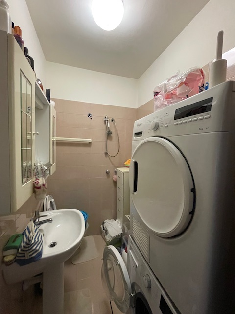 VIGODARZERE proponiamo in vendita un grazioso appartamento al 2° ed ultimo piano. 
L'immobile è c...