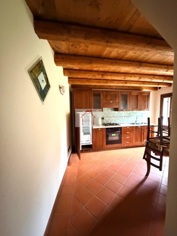 Rif: DB373
X INFO - Denis: 340.254.0785
Proponiamo in vendita una splendida casa a schiera di por...