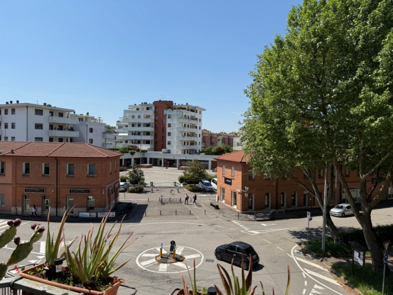 APPARTAMENTO IN VIA LEGIONE ANTONINI N. 150 A SANTA BERTILLA. EURO 135.000. CODICE 4600. PER INFO...