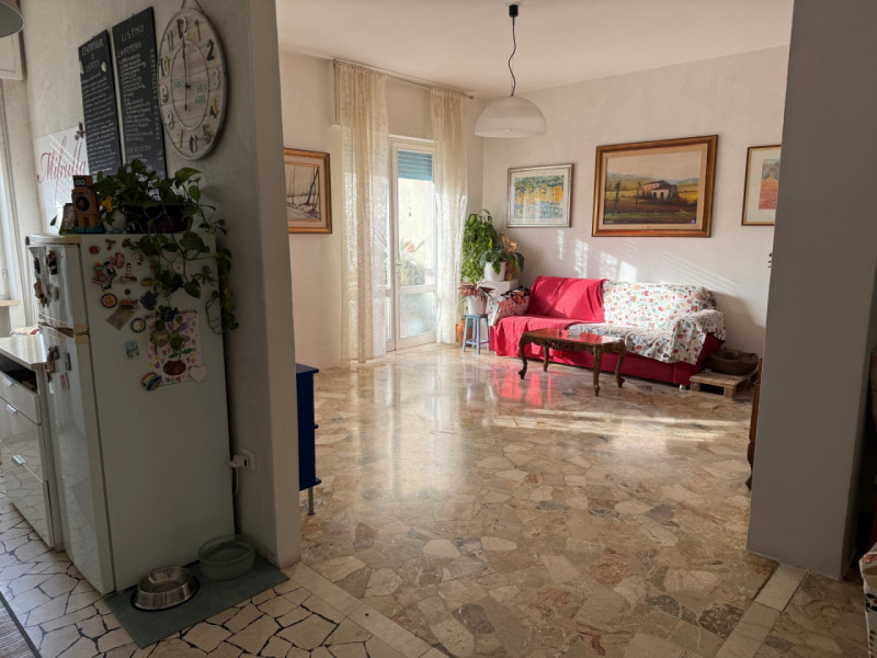 APPARTAMENTO IN VIA LEGIONE ANTONINI N. 150 A SANTA BERTILLA. EURO 135.000. CODICE 4600. PER INFO...