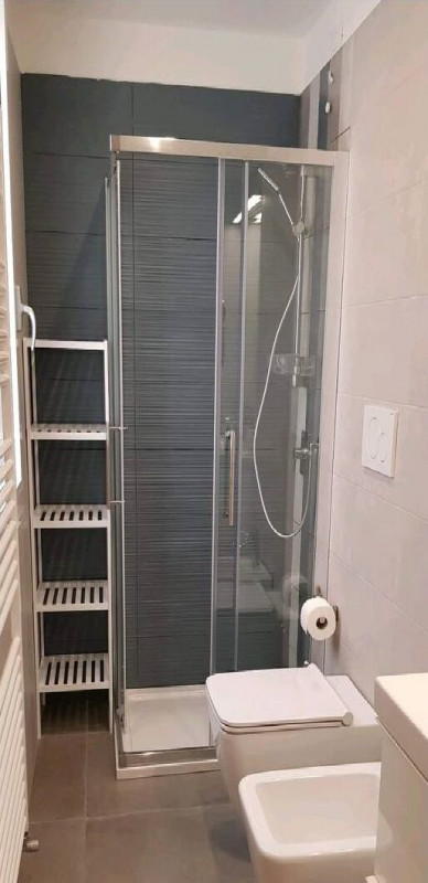 Piccolo appartamento terzo piano, zona ospedali/zona Portello. C’è l’aria condizionata e TV. Risc...