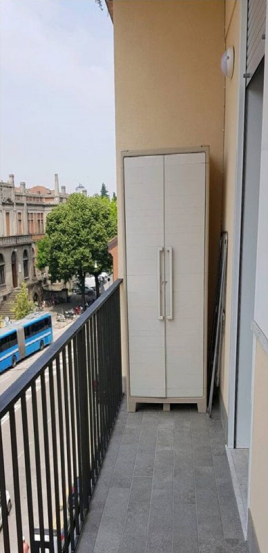 Piccolo appartamento terzo piano, zona ospedali/zona Portello. C’è l’aria condizionata e TV. Risc...