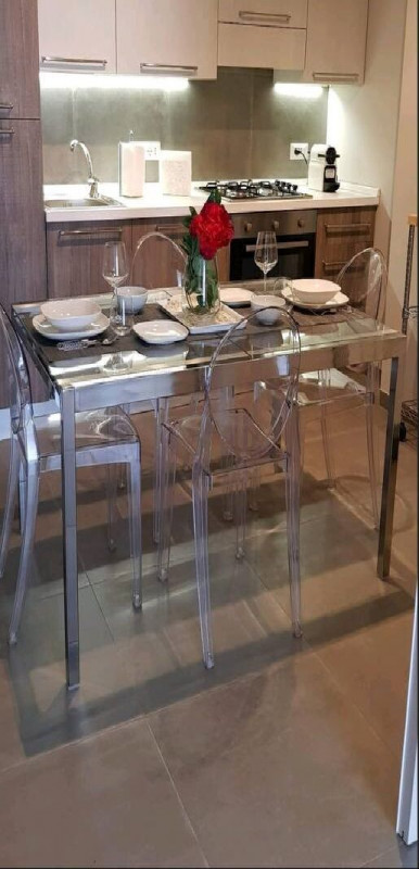 Piccolo appartamento terzo piano, zona ospedali/zona Portello. C’è l’aria condizionata e TV. Risc...