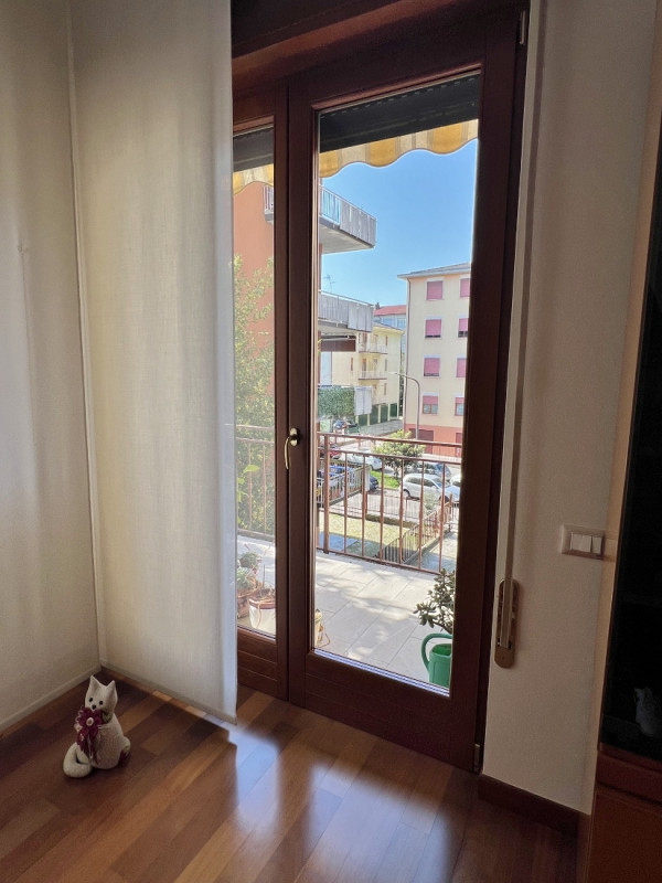 VICENZA OVEST: BICAMERE + STUDIO CON TERRAZZE E GARAGE - Rif. 8369
In fondo ad una tranquilla str...