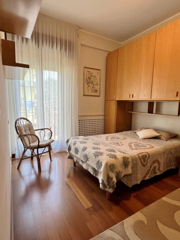 VICENZA OVEST: BICAMERE + STUDIO CON TERRAZZE E GARAGE - Rif. 8369
In fondo ad una tranquilla str...