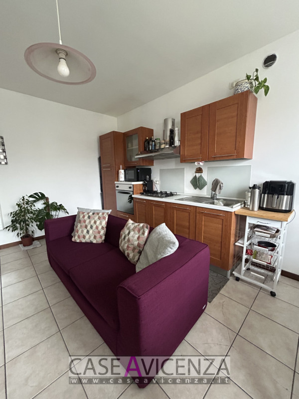 Villaverla (VI) - C.E.F - COMPLETAMENTE ARREDATO (manca solo la lavatrice) - In quartiere residen...