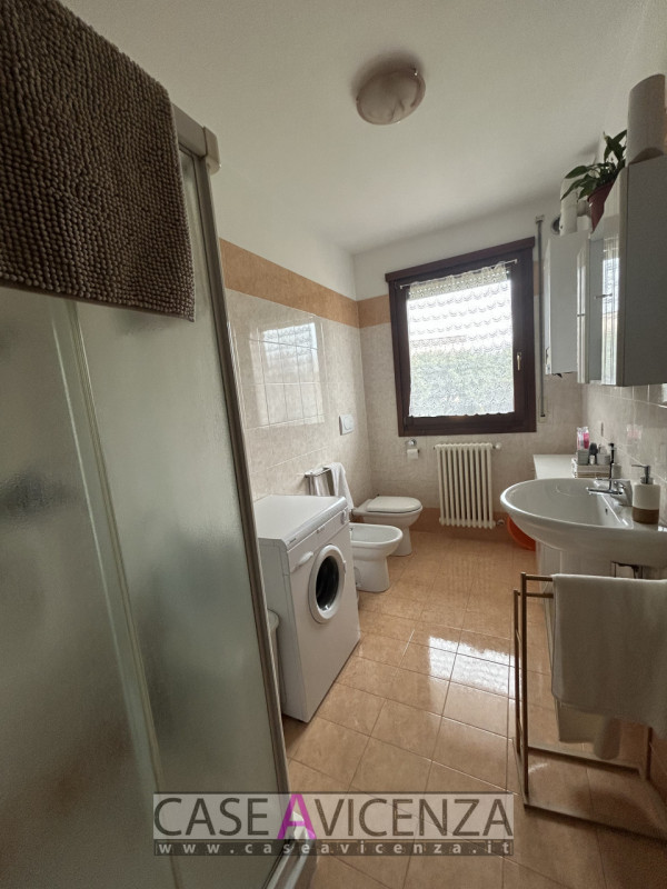 Villaverla (VI) - C.E.F - COMPLETAMENTE ARREDATO (manca solo la lavatrice) - In quartiere residen...