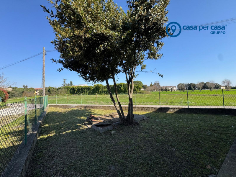 APPROVATO GRUPPO CASA PER CASA: VALUTATO, CONTROLLATO, GESTITO IN ESCLUSIVA!

ZONA:
L'abitazione ...