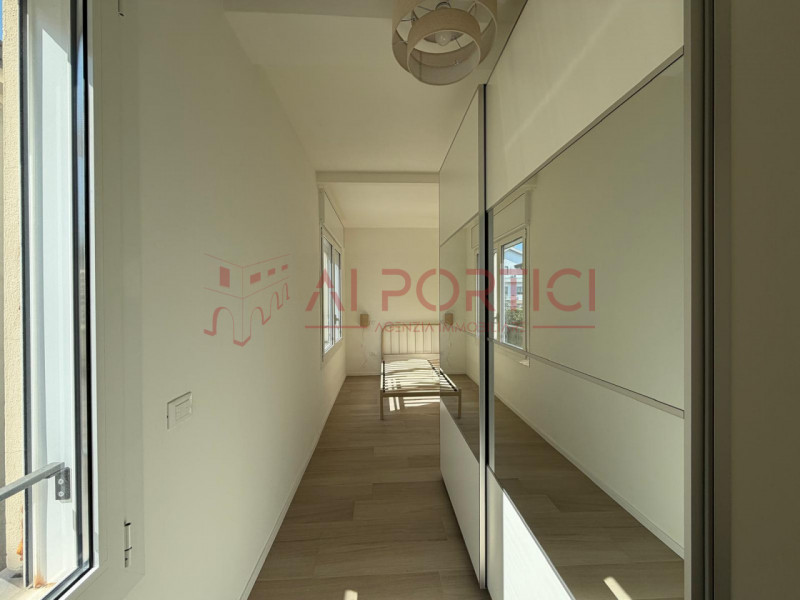 PIOVE DI SACCO Centro Storico - APPARTAMENTO completamente ristrutturato posto al piano primo su ...