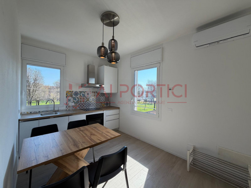 PIOVE DI SACCO Centro Storico - APPARTAMENTO completamente ristrutturato dotato di ambienti moder...