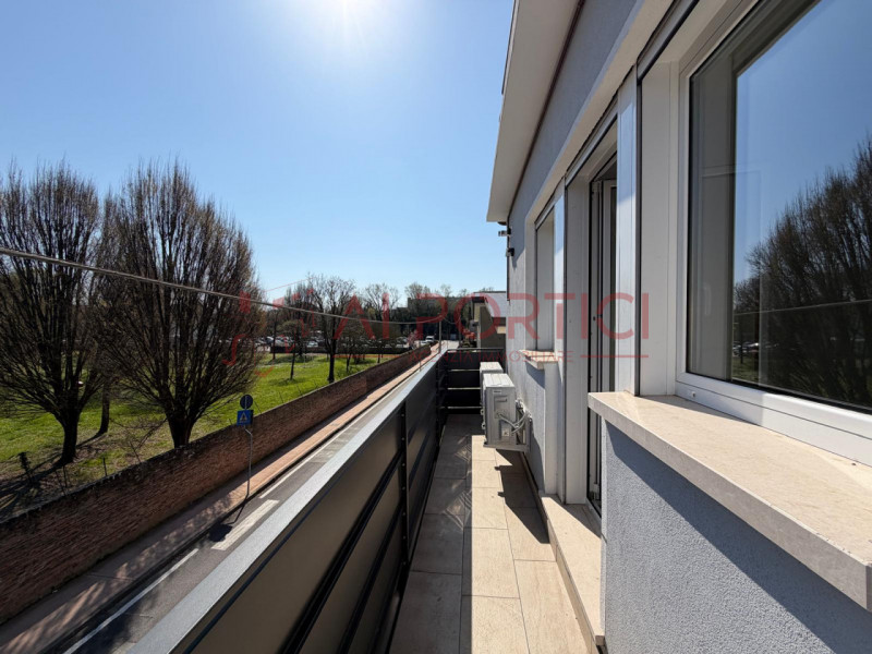 PIOVE DI SACCO Centro Storico - APPARTAMENTO completamente ristrutturato dotato di ambienti moder...