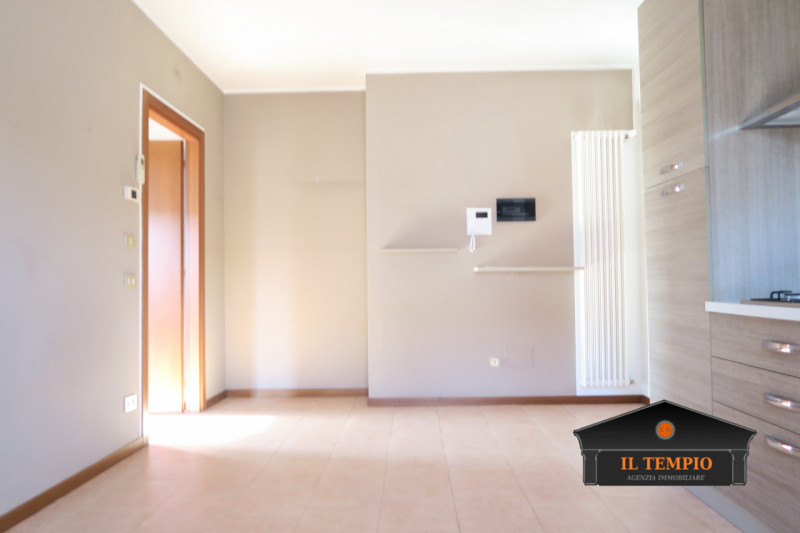 Mini appartamento di ampie dimensioni con terrazzo e doppi garage – ottima esposizione

Proponiam...