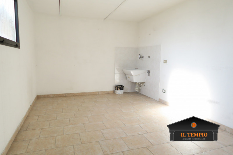 Mini appartamento di ampie dimensioni con terrazzo e doppi garage – ottima esposizione

Proponiam...