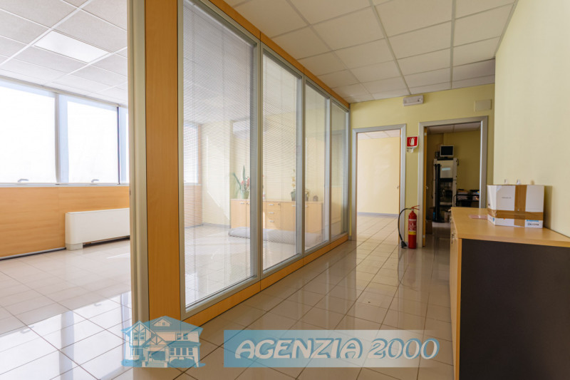 A CONSELVE IN ZONA INDUSTRIALE NEL MEZZO DELLE ATTIVITA' COMMERCIALI E PRODUTTIVE IL TUO NUOVO EL...