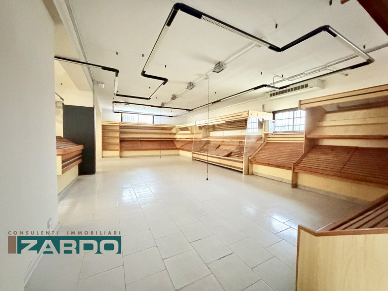 Rif. D-115 (per info 350 5383983 | Giacomo)

A pochi passi dal centro di Riese Pio X, proponiamo ...