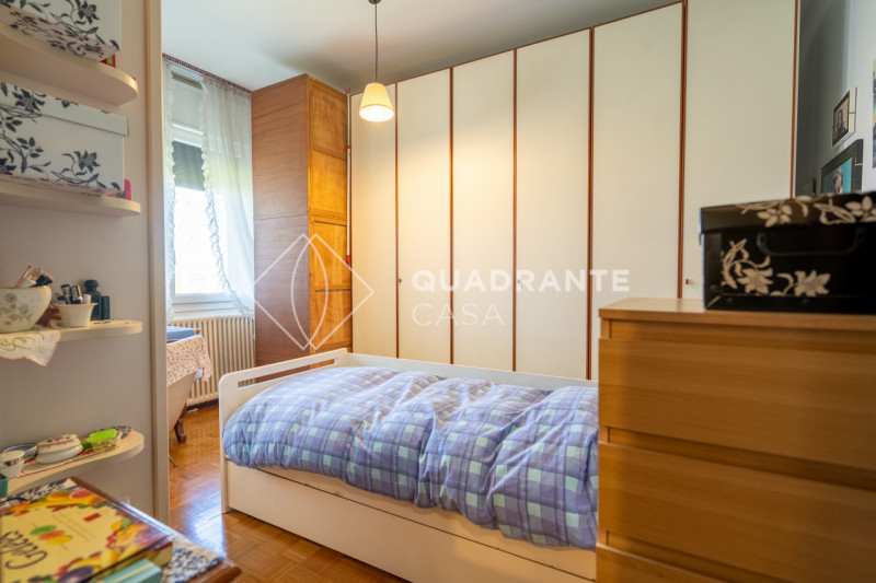 ABANO TERME - In una tranquilla zona di Abano Terme, proponiamo in vendita una porzione di bifami...