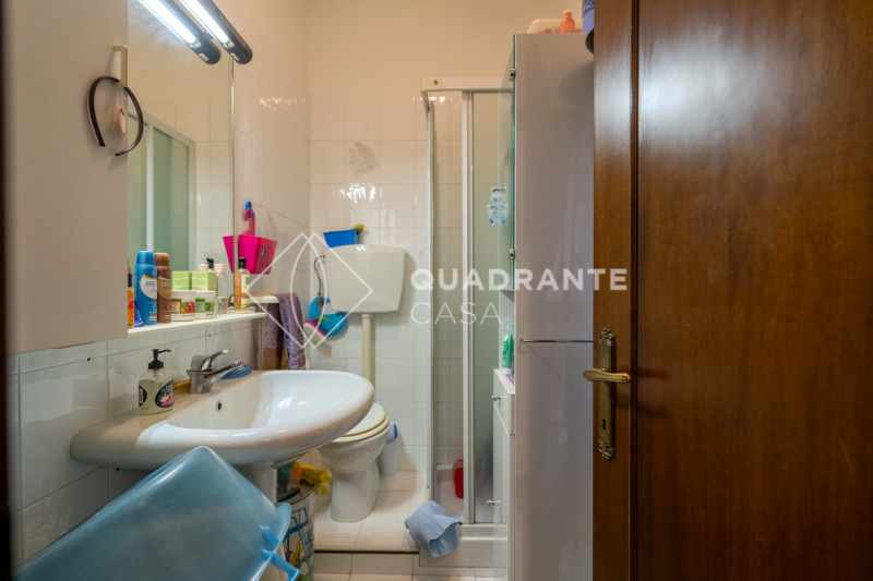 ABANO TERME - In una tranquilla zona di Abano Terme, proponiamo in vendita una porzione di bifami...