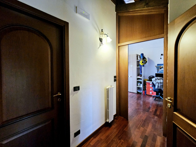 A Ospedaletto Euganeo, in una posizione strategica e comoda alle principali arterie stradali, pro...