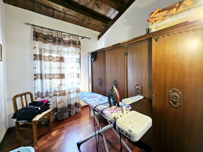 A Ospedaletto Euganeo, in una posizione strategica e comoda alle principali arterie stradali, pro...