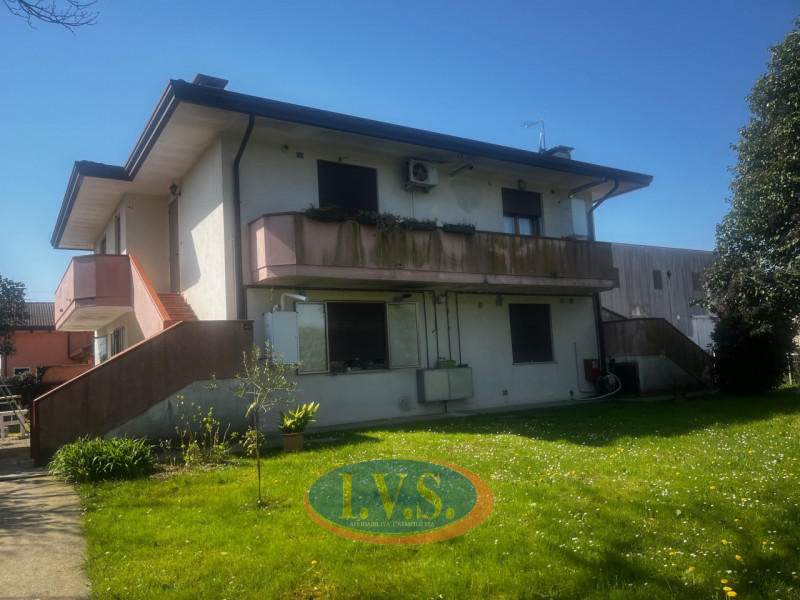 Villafranca Padovana loc. Taggì di Sotto (PD) In tranquilla zona di campagna, molto comoda ai vic...