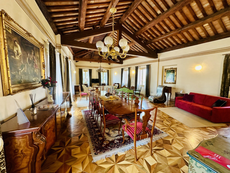 VICENZA - centro storico: Nel cuore del centro storico di Vicenza, in un contesto esclusivo e ris...