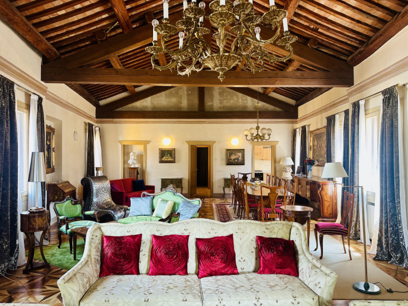 VICENZA - centro storico: Nel cuore del centro storico di Vicenza, in un contesto esclusivo e ris...