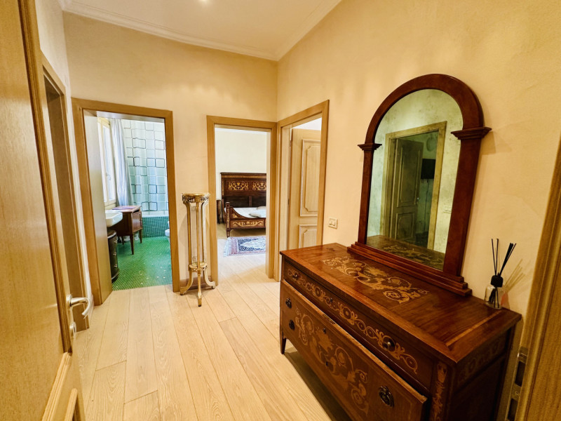 VICENZA - centro storico: Nel cuore del centro storico di Vicenza, in un contesto esclusivo e ris...