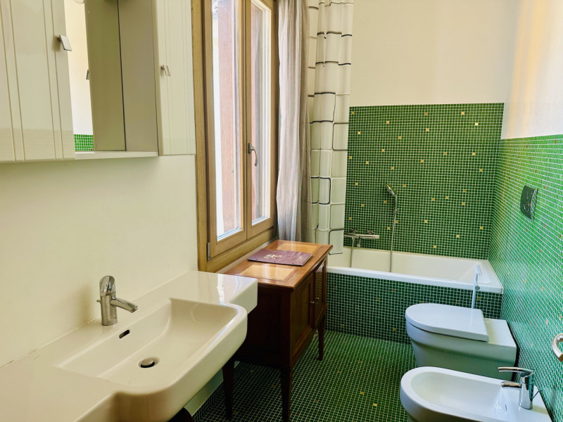 VICENZA - centro storico: Nel cuore del centro storico di Vicenza, in un contesto esclusivo e ris...