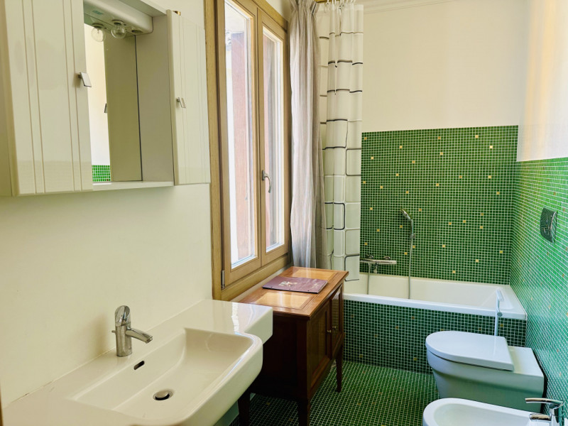 VICENZA - centro storico: Nel cuore del centro storico di Vicenza, in un contesto esclusivo e ris...