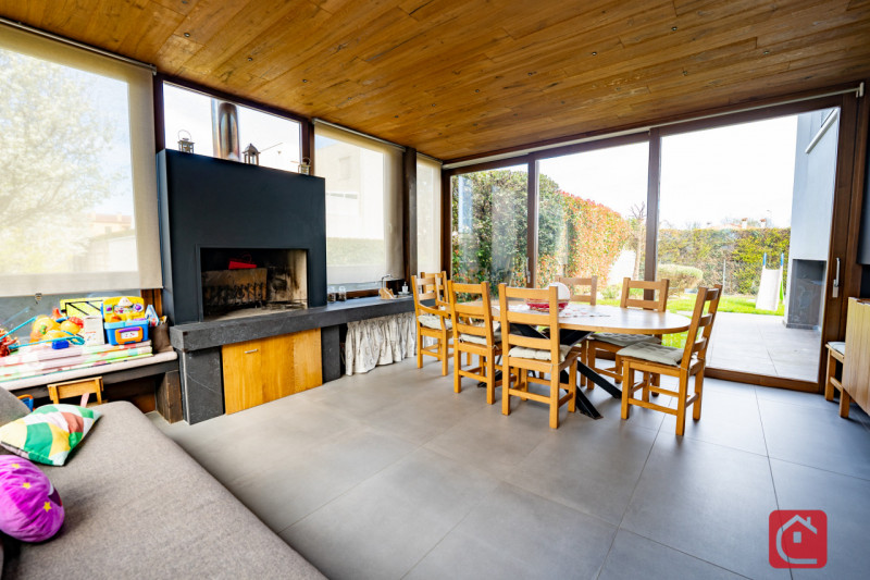 Proponiamo in vendita una splendida villa moderna situata nel cuore di Piove di Sacco, ideale per...