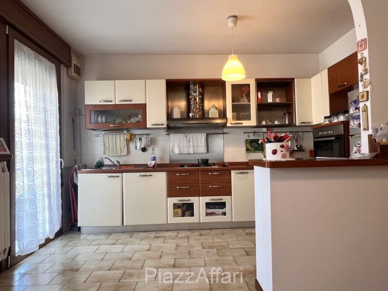 Arzergrande Centro: Appartamento al 1° Piano 
In pieno centro ad Arzergrande, vendesi appartament...