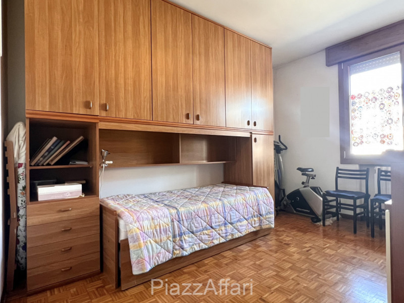 Arzergrande Centro: Appartamento al 1° Piano 
In pieno centro ad Arzergrande, vendesi appartament...