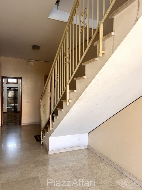 Arzergrande Centro: Appartamento al 1° Piano 
In pieno centro ad Arzergrande, vendesi appartament...