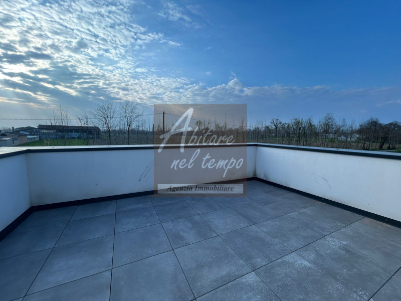 SAN GIORGIO IN BOSCO (PD) 

In una posizione totalmente riservata, tranquilla e immersa nel verde...