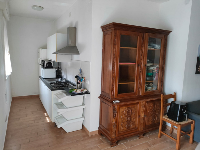 VIA SAN PROSDOCIMO: Classe F, Epgl,nren 195,21 KWh/mq anno.
AFFITTASI SOLO A STUDENTE ISCRITTO RE...