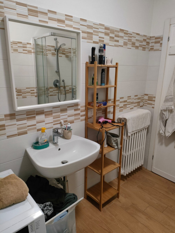 VIA SAN PROSDOCIMO: Classe F, Epgl,nren 195,21 KWh/mq anno.
AFFITTASI SOLO A STUDENTE ISCRITTO RE...