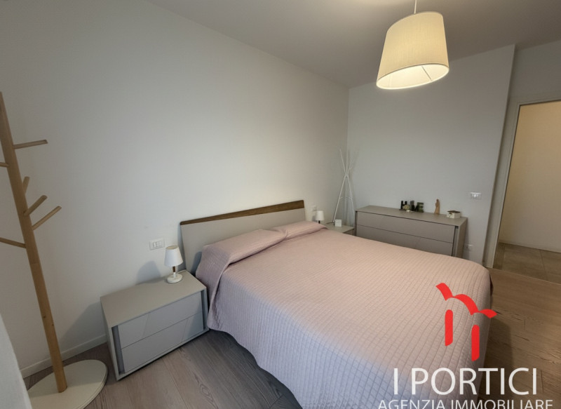 San Dono -
Proponiamo in vendita elegante appartamento al piano terra inserito in un contesto ris...